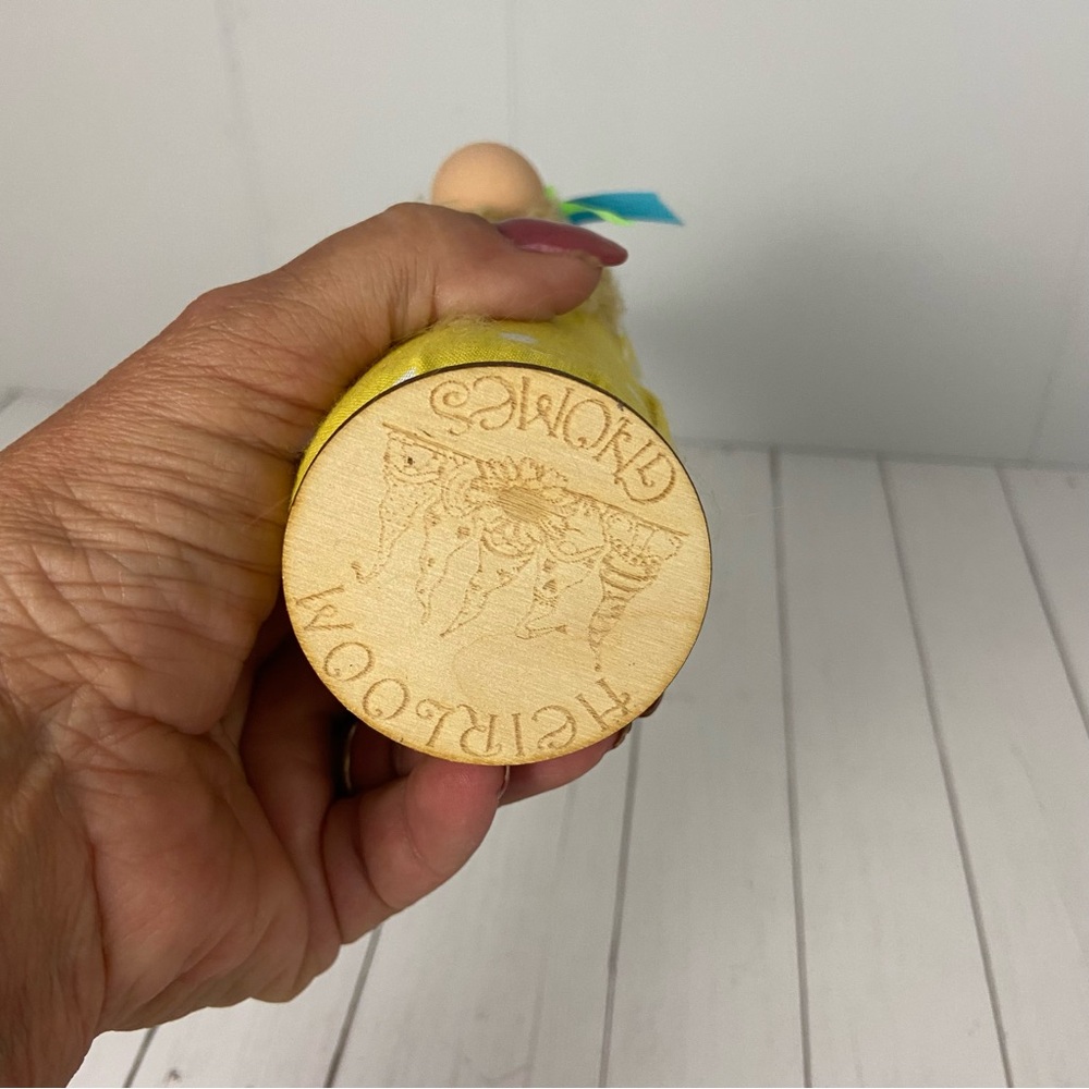 Handmade Gnome Daisy Yellow Polka Dot Fabric Multicolor Bow Tiered Tray Spring - Picture 9 of 11